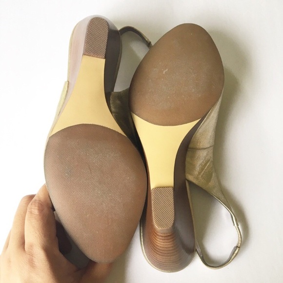 Alfani Sandals Back Strap Leather In Gold Size 7 - Picture 5 of 6